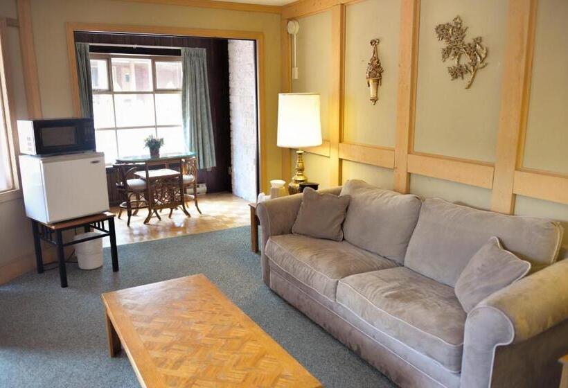 带大床的标准间, Lake Crest Inn