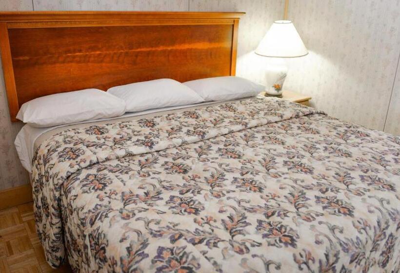 キングサイズベッドのスタンダードルーム, Lake Crest Inn
