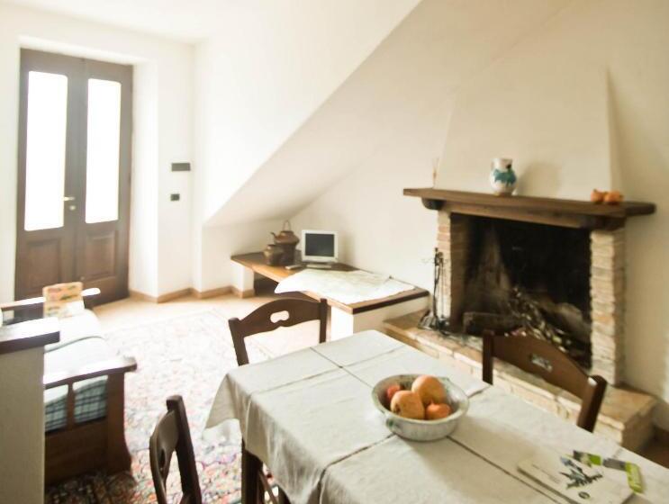 Апартаменты 1 Спальня, Borgo San Valentino