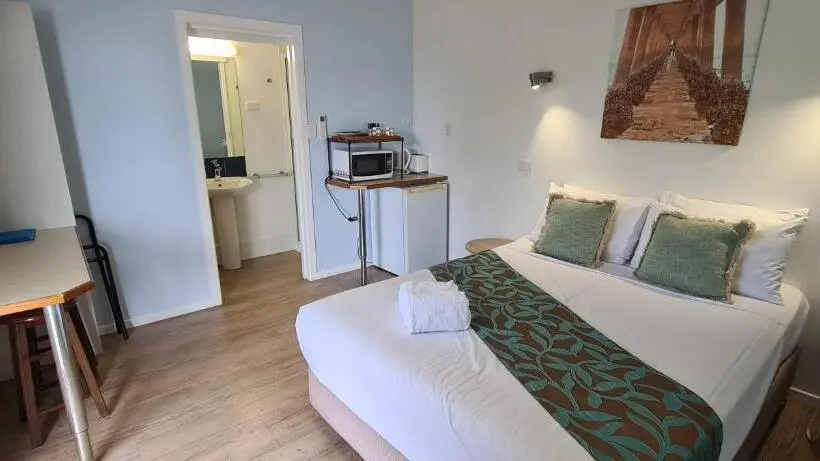 オーシャンビュースタンダードルーム, Cardwell Beachfront Motel