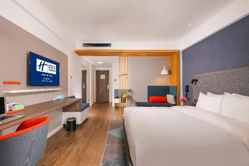 キングサイズベッドのスタンダードルーム, Holiday Inn Express Chengdu East, An Ihg