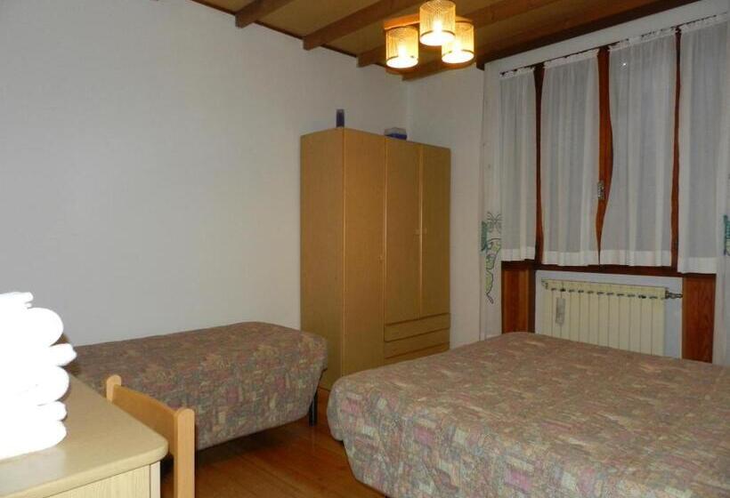 חדר סטנדרט לארבעה, Villa Svizzera