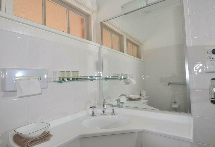 חדר משפחתי, Poplars Inn Mittagong