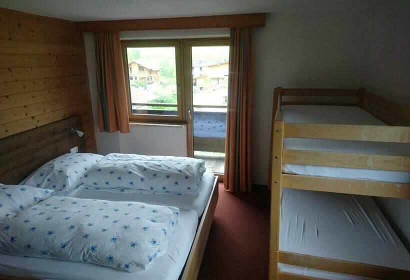 スタンダード４人部屋, Pension Alpenstern