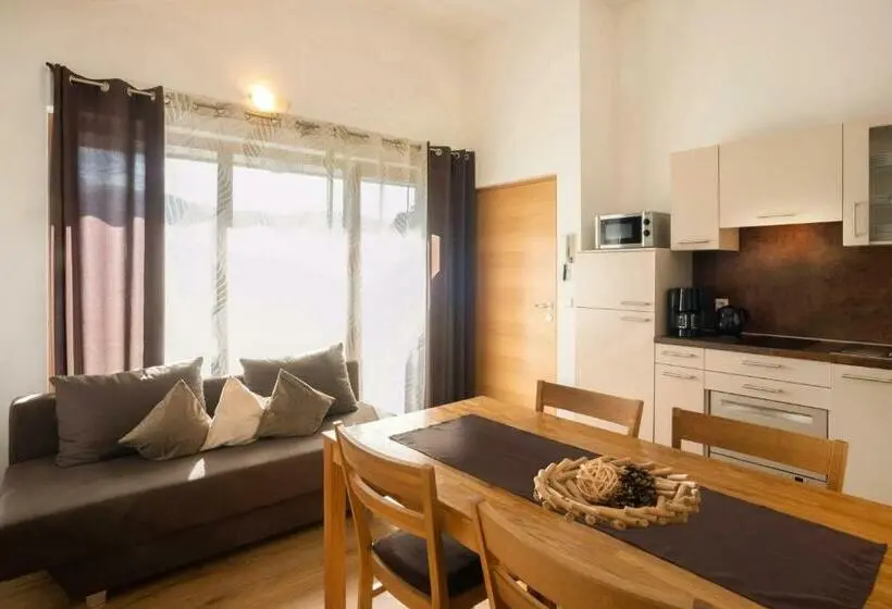 バルコニー付２ベッドルームアパートメント, Residence Untermösslhof