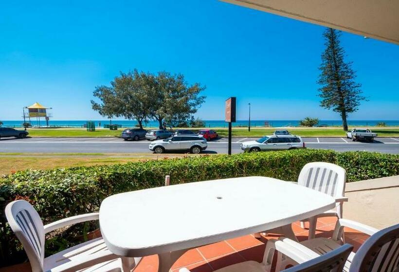 Апартаменты 2 Спальни, Sandrift Beachfront Apartments