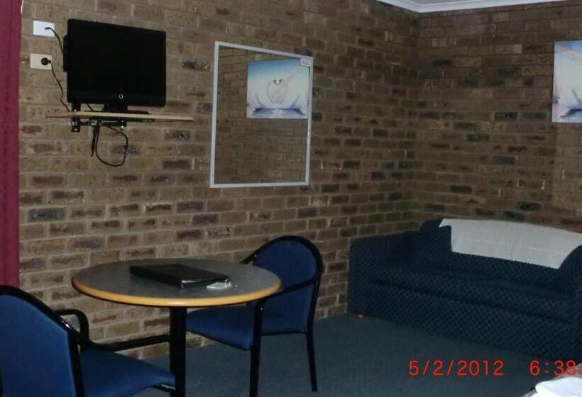 标准间, Tooleybuc Motel