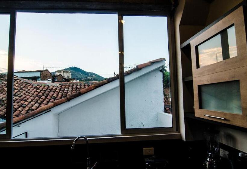 スイート, Moonshine Boutique Hostal