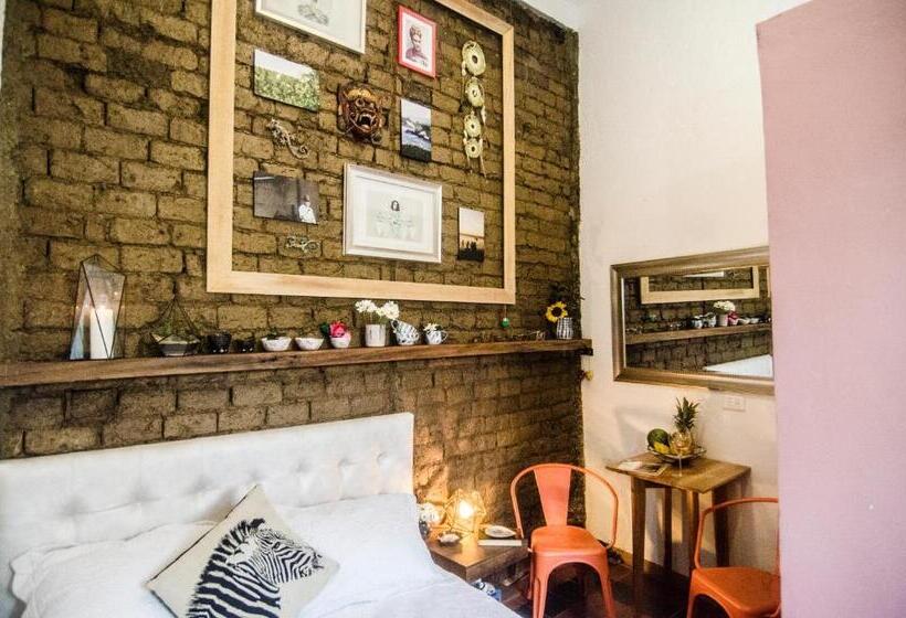 スタンダードルーム, Moonshine Boutique Hostal