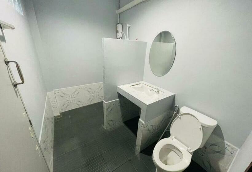 בקתה סטנדרטית, Baan Ruay Suk Resort Lopburi