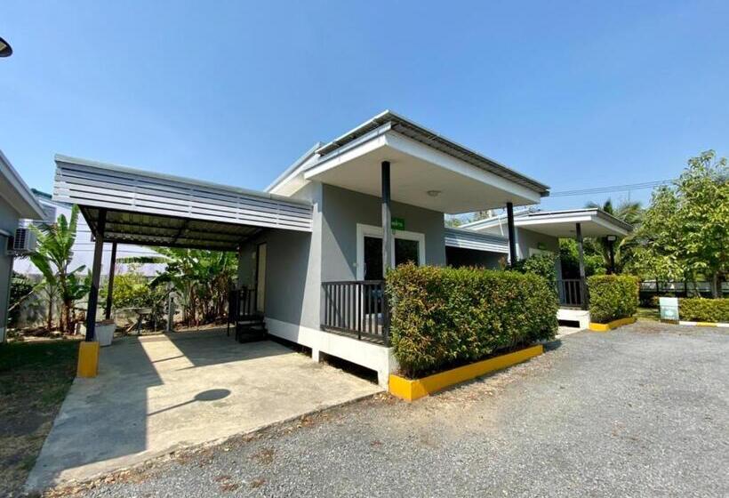 בקתה סטנדרטית, Baan Ruay Suk Resort Lopburi