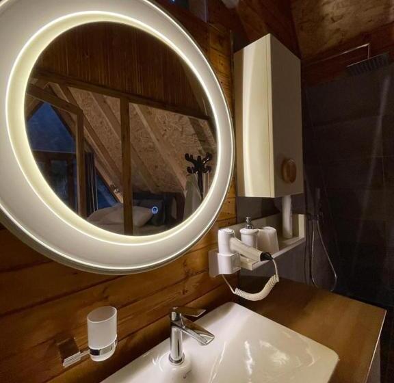 샬레, Logu I Harushave