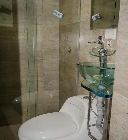 اتاق استاندارد سه نفره, Ruta Del Sol