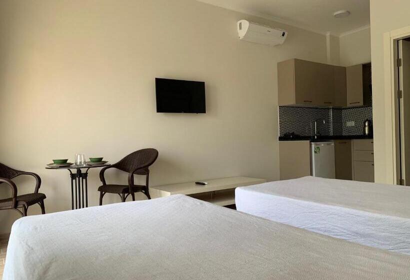 إستوديو قياسى, Maye Residence