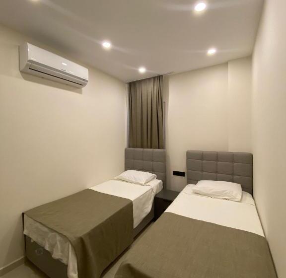 Апартаменты 1 Спальня с Балконом, Maye Residence
