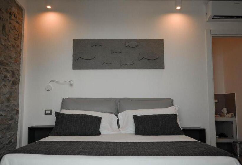 اتاق لوکس با چشمانداز دریا, Cinque Terre Coast To Coast