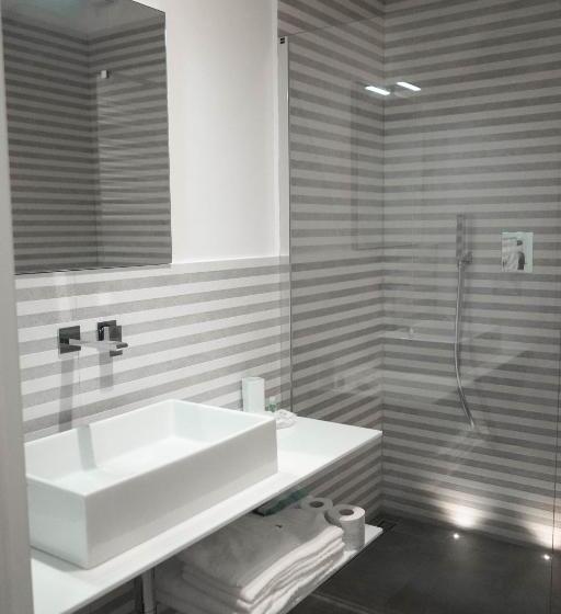 اتاق استاندارد با چشمانداز دریا, Cinque Terre Coast To Coast