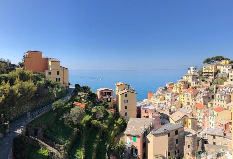 اتاق لوکس با چشمانداز دریا, Cinque Terre Coast To Coast