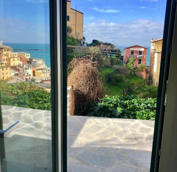 اتاق استاندارد با چشمانداز دریا, Cinque Terre Coast To Coast