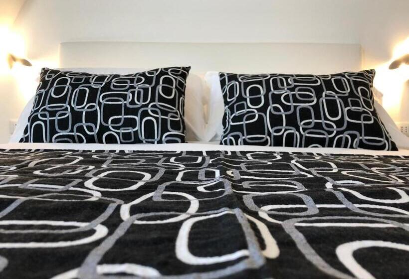 اتاق استاندارد با چشمانداز دریا, Cinque Terre Coast To Coast