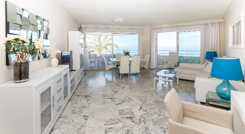 3ベッドルームのスーペリアアパートメント, Coral Beach Apart