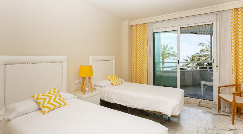 ３ベッドルームのスーペリアアパートメント, Coral Beach Apart