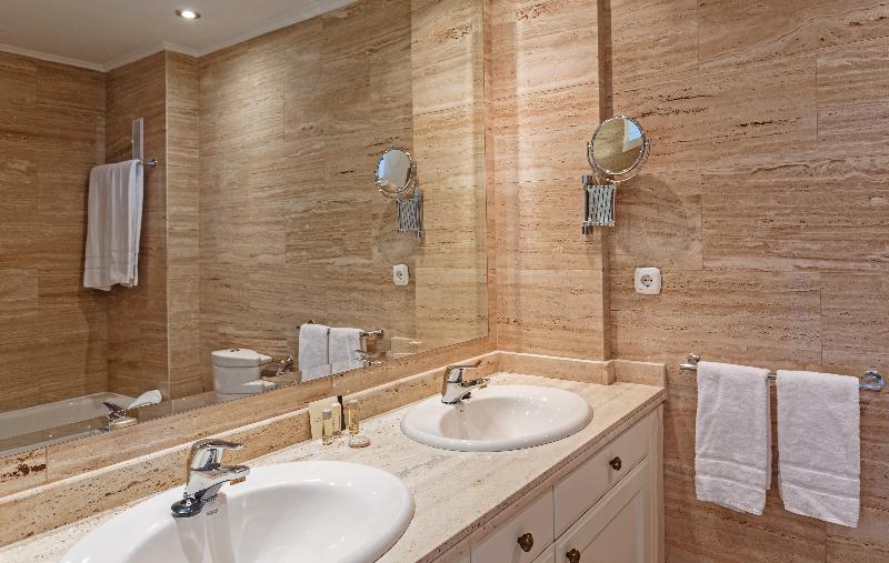 3ベッドルームのスーペリアアパートメント, Coral Beach Apart