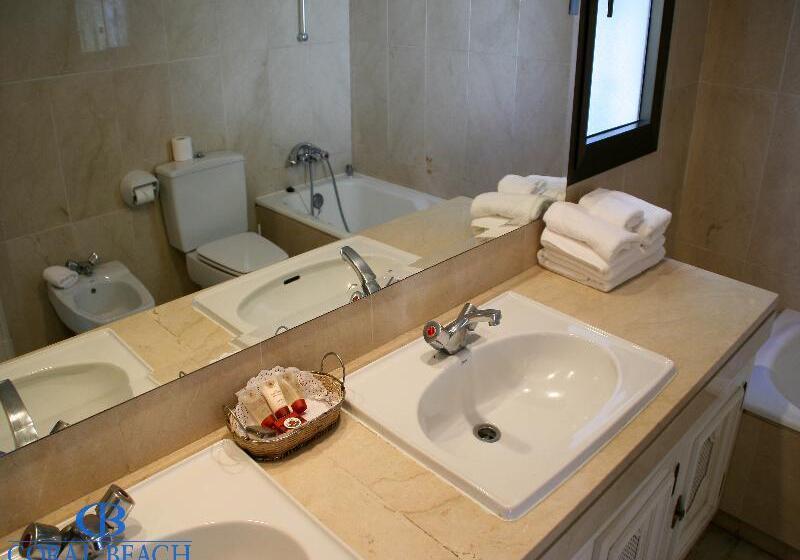 4ベッドルームアパートメント, Coral Beach Apart