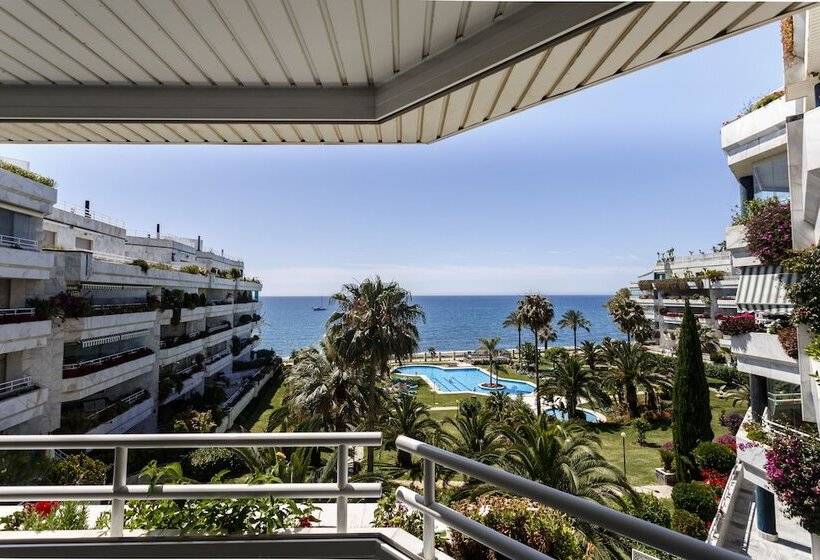 3ベッドルームアパートメント, Coral Beach Apart