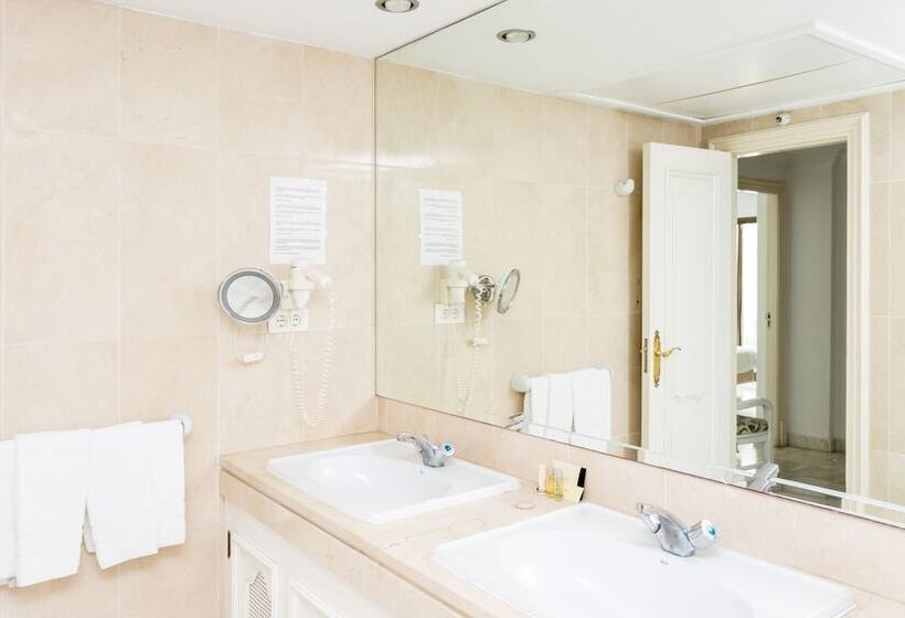 3ベッドルームアパートメント, Coral Beach Apart