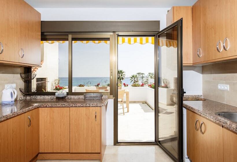 3ベッドルームアパートメント, Coral Beach Apart