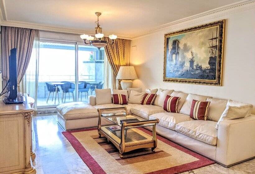 3ベッドルームアパートメント, Coral Beach Apart