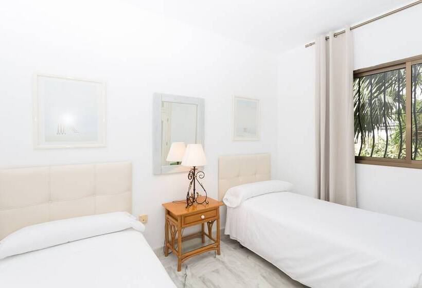 4ベッドルームアパートメント, Coral Beach Apart