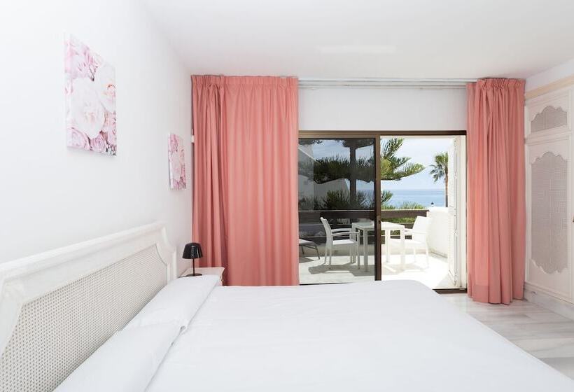 ４ベッドルームアパートメント, Coral Beach Apart