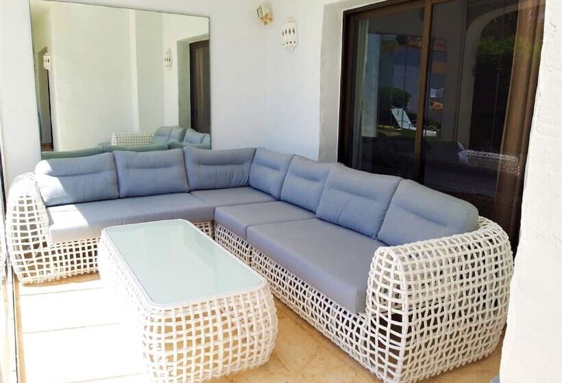 2ベッドルームのスーペリアアパートメント, Coral Beach Apart