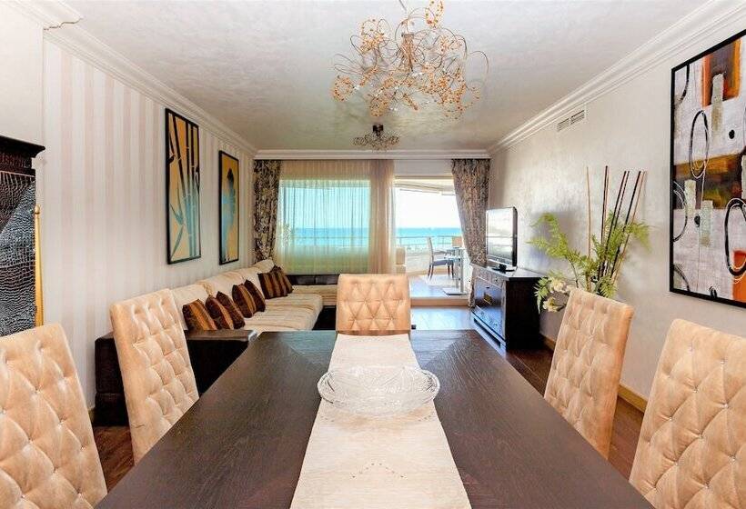 3ベッドルームのスーペリアアパートメント, Coral Beach Apart