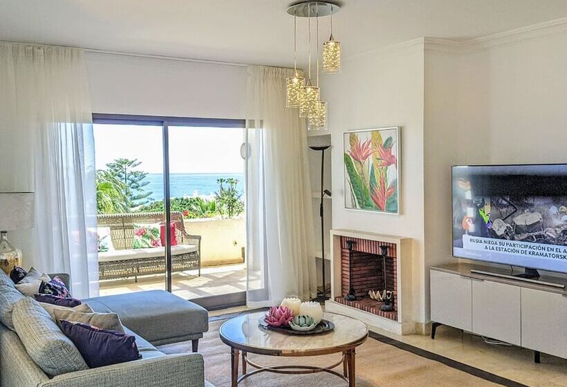 ３ベッドルームのスーペリアアパートメント, Coral Beach Apart