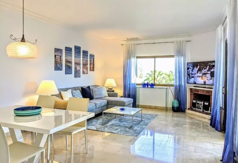 １ベッドルームのスーペリアアパートメント, Coral Beach Apart