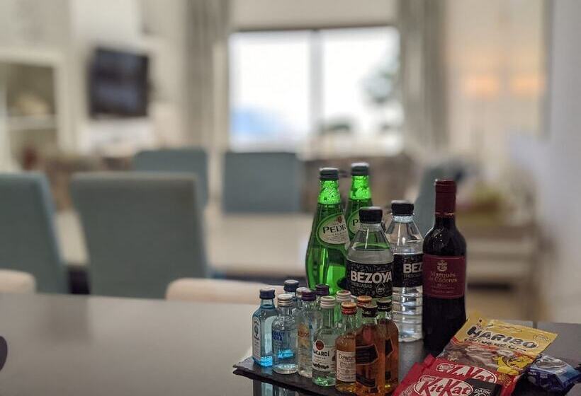 ２ベッドルームのスーペリアアパートメント, Coral Beach Apart