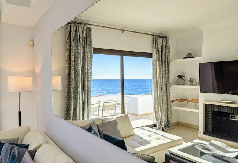 ２ベッドルームのスーペリアアパートメント, Coral Beach Apart