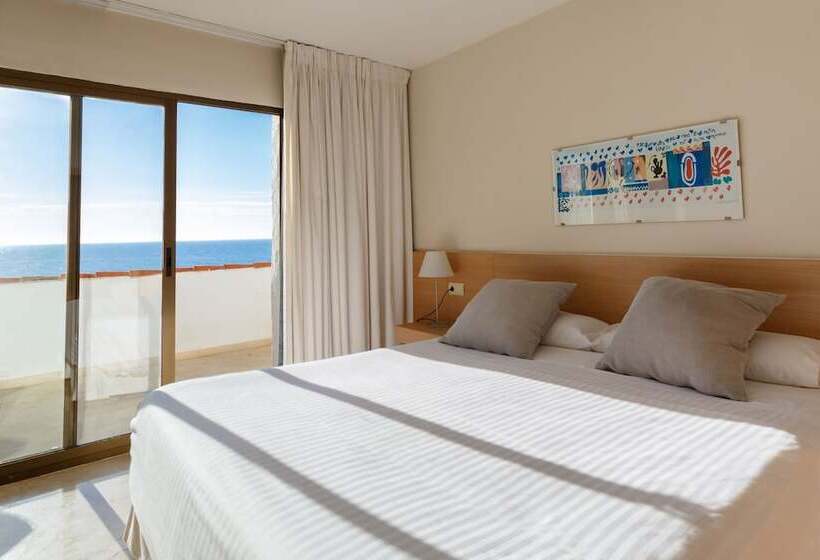 スーペリアアパートメントの４ベッドルーム, Coral Beach Apart