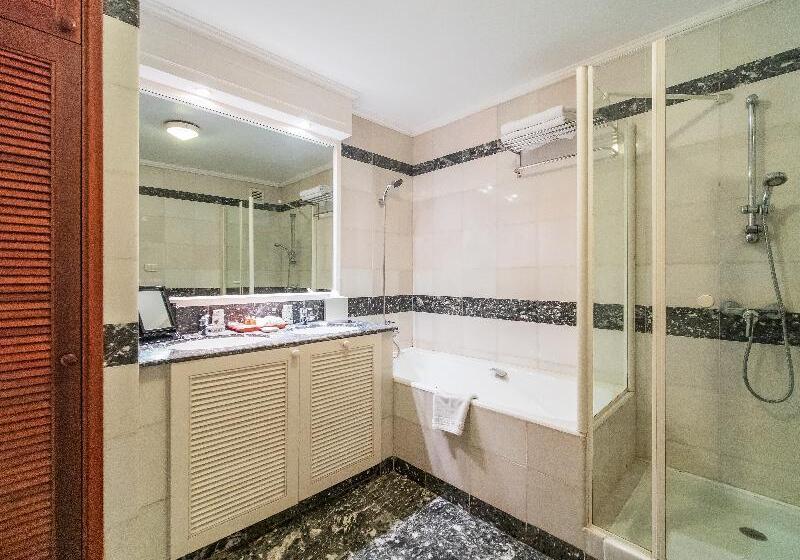 Habitació Quàdruple Estàndard, Agli Artisti