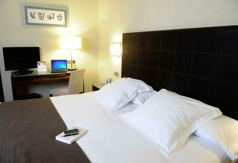 سوییت, Attica21 Coruna