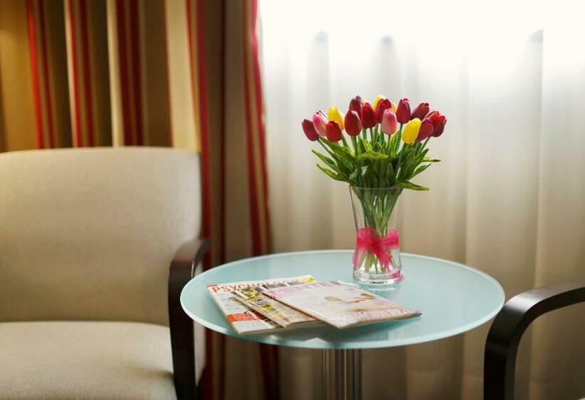 اتاق استاندارد, Attica21 Coruna