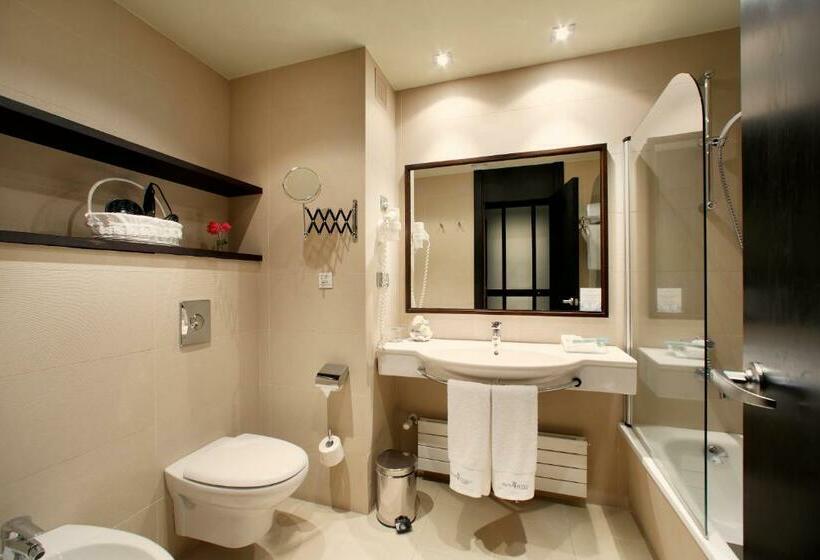 سوییت, Attica21 Coruna