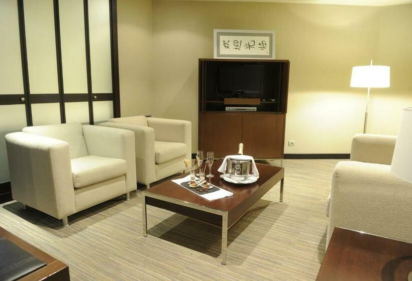 سوییت, Attica21 Coruna