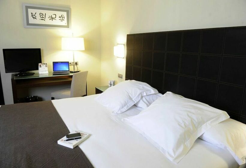 سوییت, Attica21 Coruna