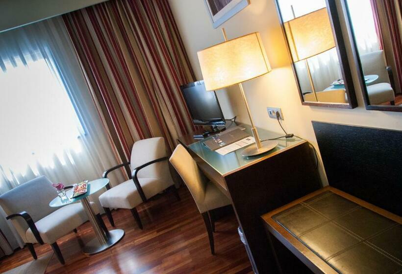 اتاق راحتی, Attica21 Coruna