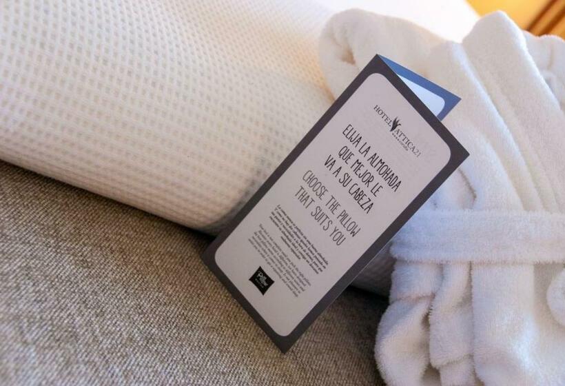 اتاق راحتی, Attica21 Coruna