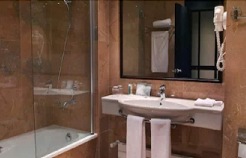 اتاق اجرایی, Attica21 Coruna